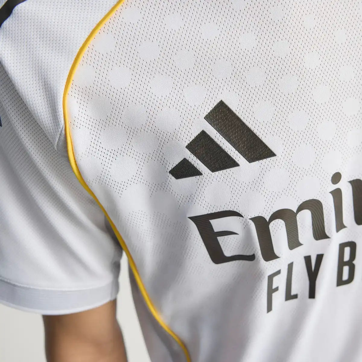 Real Madrid ENDRICK#9 Home Soccer Jersey 2025/26 topsoccerjerseys.com